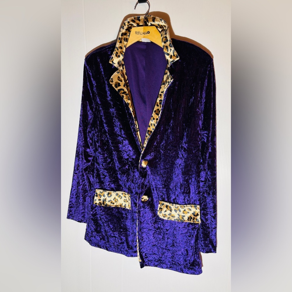 Spirit pimp Purple Velvet Blazer with Animal Print Trim size medium
